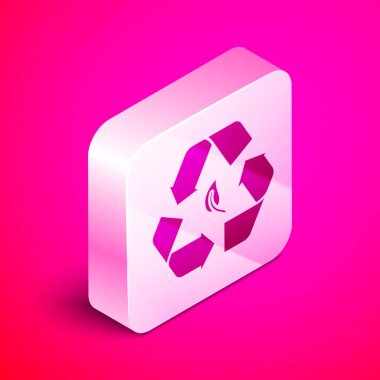 İzometrik Geri Dönüşüm sembolü ve pembe arka plan üzerinde izole yaprak simgesi. Çevre geri dönüştürülebilir yeşil gidin. Gümüş kare düğme. Vektör İllüstrasyonu