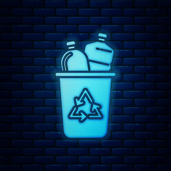 Svítící neonové koše se symbolem recyklace, který je izolován na pozadí cihlové zdi. Ikona popelnice. Značka popelnice. Označení koše. Vektorová ilustrace — Stockový vektor