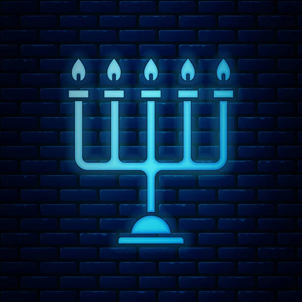 Icono de neón Hanukkah menorah brillante aislado en el fondo de la pared de ladrillo. Hanukkah símbolo tradicional. Religión navideña, festival judío de las Luces. Ilustración vectorial — Archivo Imágenes Vectoriales