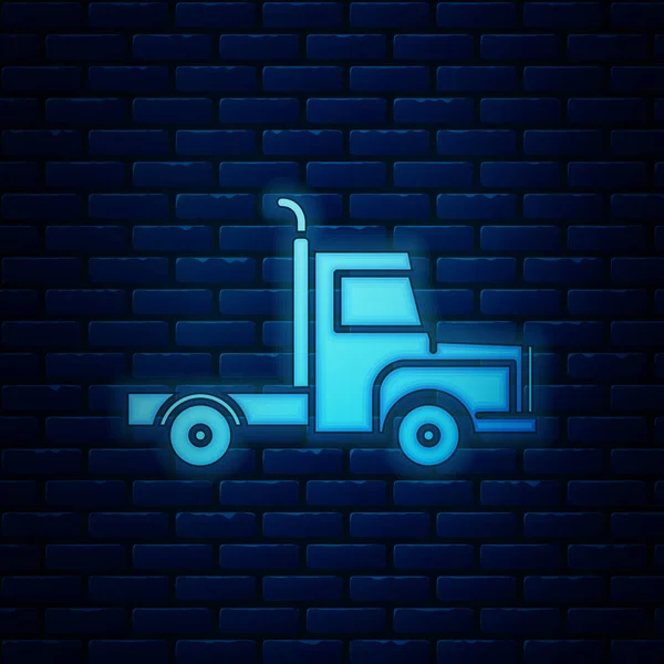 Leuchtende Neon Delivery Cargo LKW-Symbol isoliert auf Backsteinwand Hintergrund. Vektorillustration — Stockvektor