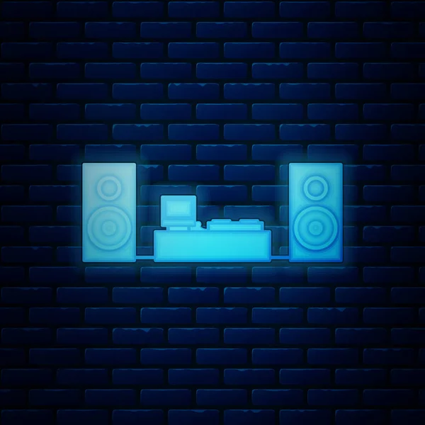 Estéreo casero de neón brillante con el icono de dos altavoces aislado en el fondo de la pared de ladrillo. Sistema de música. Ilustración vectorial — Vector de stock