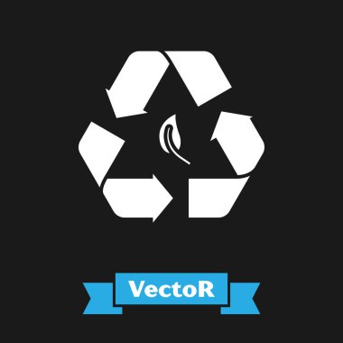 Siyah arkaplanda beyaz geri dönüşüm sembolü ve yaprak simgesi var. Çevre geri dönüşümü yeşile döner. Vektör İllüstrasyonu