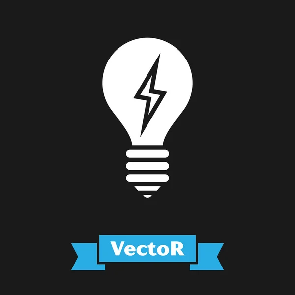Weiße Glühbirne mit Blitz-Symbol isoliert auf schwarzem Hintergrund. Lichtzeichen. Ideensymbol. Vektorillustration — Stockvektor