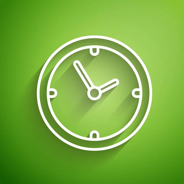 Bílá čára Ikona hodin izolované na zeleném pozadí. Časový symbol. Vektorová ilustrace — Stockový vektor
