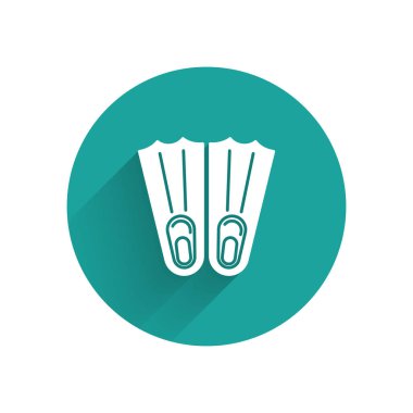 Yüzme ikonu için uzun gölgeli beyaz plastik yüzgeçler. Dalış ekipmanları. Olağanüstü bir spor. Spor malzemeleri. Yeşil daire düğmesi. Vektör İllüstrasyonu