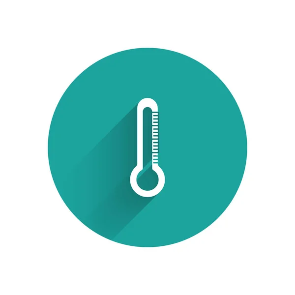 Weißes Thermometer-Symbol isoliert mit langem Schatten. grüner Kreis-Knopf. Vektorillustration — Stockvektor