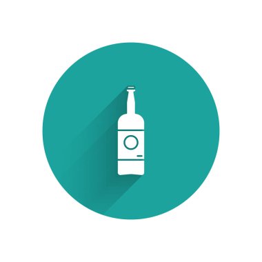 Beyaz bira şişesi ikonu uzun gölgeli. Yeşil daire düğmesi. Vektör İllüstrasyonu