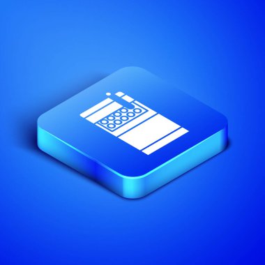 Isometric Open sigara paketi simgesi mavi arkaplanda izole edildi. Sigara paketleri. Mavi kare düğme. Vektör İllüstrasyonu