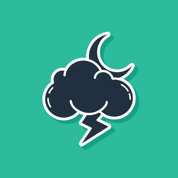 Icono de tormenta azul aislado sobre fondo verde. Nube con rayo y signo de luna. Icono del tiempo de tormenta. Ilustración vectorial — Archivo Imágenes Vectoriales