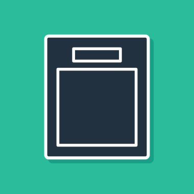 Yeşil arkaplanda mavi boş form simgesi izole edildi. Dosya simgesi. Kontrol listesi simgesi. İş konsepti. Vektör İllüstrasyonu