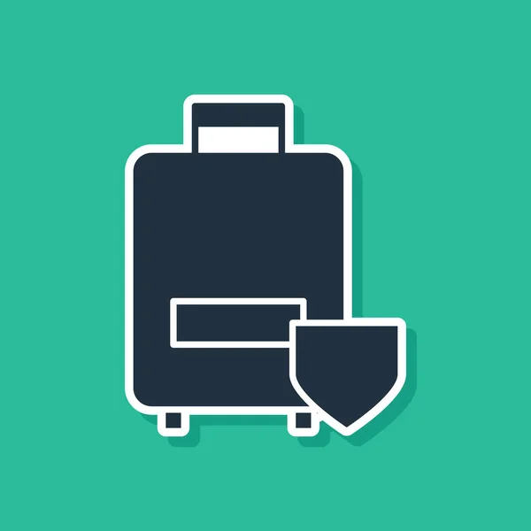 Ikona walizki Blue Travel na zielonym tle. Podróżujące ubezpieczenie bagażu. Ochrona, bezpieczeństwo, ochrona, ochrona koncepcji. Ilustracja wektora — Wektor stockowy