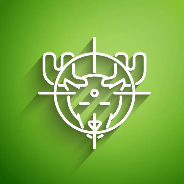 Ligne blanche Chasser sur l'orignal avec icône de réticule isolé sur fond vert. Logo du club de chasse avec orignal et cible. Objectif fusil visant un orignal. Illustration vectorielle — Image vectorielle