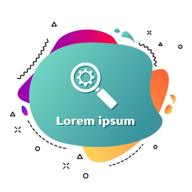 Beyaz Büyüteç ve dişli simgesi beyaz arka plan üzerinde izole. Arama dişli aracı. İş analizi sembolü. Sıvı şekilli soyut afiş. Vektör İllüstrasyonu