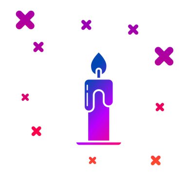 Beyaz arkaplanda izole edilmiş renkli yanan mum simgesi. Silindirik aromatik mum çubuğu ve yanan ateş. Mutlu Cadılar Bayramı Partisi. Kademeli rastgele dinamik şekiller. Vektör İllüstrasyonu