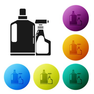 Sıvı çamaşır deterjanı, çamaşır suyu, bulaşık deterjanı ya da beyaz arka planda izole edilmiş başka bir temizlik maddesi için siyah plastik şişeler. Renkli daire düğmelerini ayarlayın. Vektör İllüstrasyonu