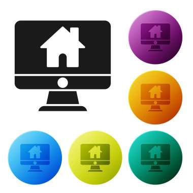 Beyaz arka planda izole edilmiş akıllı ev simgesine sahip Siyah Bilgisayar monitörü. Uzaktan kumanda. Simgeleri renkli daire düğmeleri ayarlayın. Vektör İllüstrasyonu