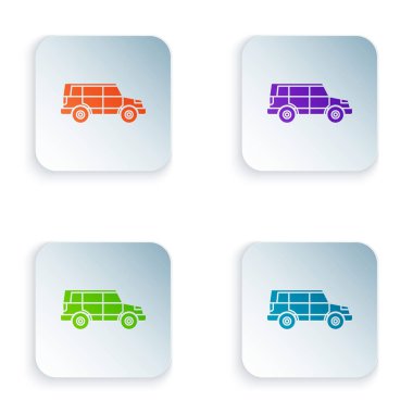 Renkli off road araba simgesi beyaz arkaplanda izole edildi. Cip işareti. Renkli kare düğmelere simgeleri yerleştir. Vektör İllüstrasyonu