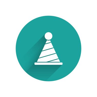 Beyaz Parti şapka ikonu uzun gölgeli izole edilmiş. Doğum günü şapkası. Yeşil daire düğmesi. Vektör