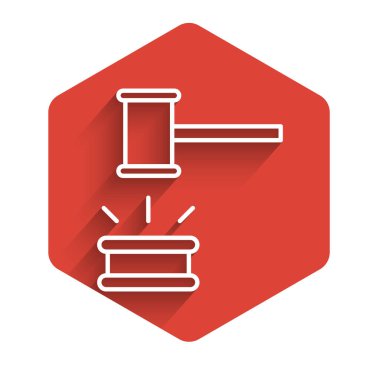 Beyaz çizgi Yargıç Tokmak ikonu uzun gölgelerle izole edildi. Gavel cezaların, faturaların, mahkemenin, adaletin hükmünü verecek. Açık arttırma çekici. Kırmızı altıgen düğmesi. Vektör İllüstrasyonu