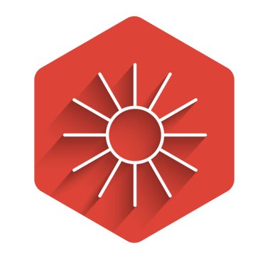 Beyaz çizgi güneş ikonu uzun gölgeli izole edilmiş. Yaz sembolü. Güneşli bir gün. Kırmızı altıgen düğmesi. Vektör İllüstrasyonu