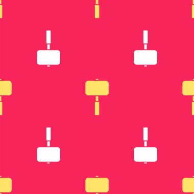 Sarı Balyoz simgesi, kırmızı arkaplanda izole edilmiş pürüzsüz desen. Vektör İllüstrasyonu.