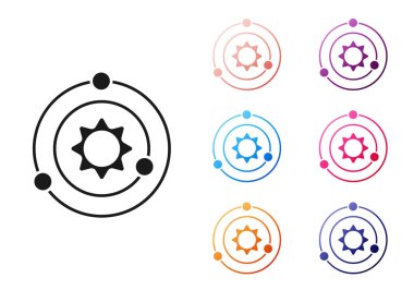 Siyah Güneş Sistemi simgesi beyaz arkaplanda izole edildi. Gezegenler yıldızın etrafında dönerler. Simgeleri renklendirin. Vektör.