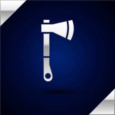 Gümüş ahşap balta simgesi koyu mavi arkaplanda izole edilmiş. Oduncu baltası. Vektör İllüstrasyonu.