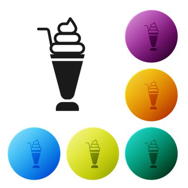 Beyaz arkaplanda siyah milkshake simgesi izole edildi. Kapaklı ve samanlı plastik bardak. Simgeleri renk daire düğmelerine ayarla. Vektör.