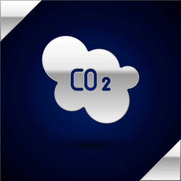 Emissioni Co2 Argento Nell Icona Della Nuvola Isolata Fondo Blu — Vettoriale Stock