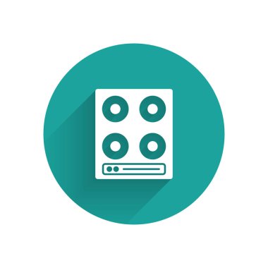 Uzun gölgeli beyaz gaz soba ikonu. Mutfak tabelaları. Dört daire ocağı olan bir hob. Yeşil daire düğmesi. Vektör.