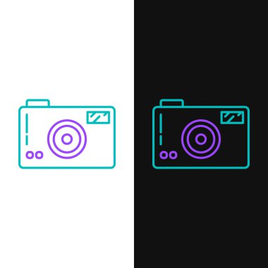 Çizgi fotoğraf makinesi simgesi beyaz ve siyah arkaplanda izole edildi. Fotoğraf makinesi simgesi. Renkli taslak konsepti. Vektör.
