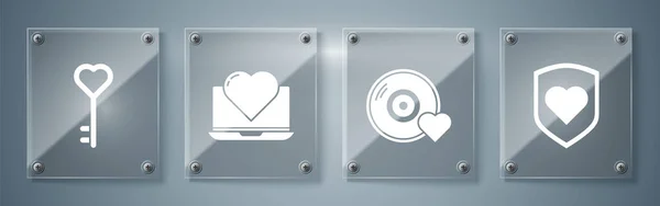 Set Heart Avec Bouclier Musique Romantique Ordinateur Portable Avec Coeur — Image vectorielle