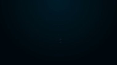 Siyah zemin üzerinde yaprak simgesi olan parlak neon çizgisi ampul. Çevre enerjisi kavramı. Alternatif enerji kavramı. 4K Video hareketli grafik canlandırması