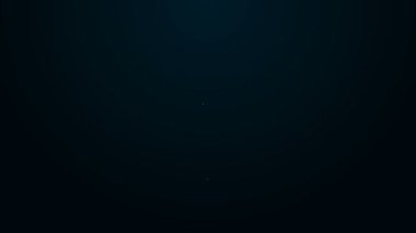 Parlayan neon hattı pizza bıçağı ikonu siyah arka planda izole edildi. Pizza kesme tabelası. Çelik mutfak gereçleri. 4K Video hareketli grafik canlandırması