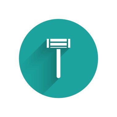 Uzun gölgeli beyaz tıraş bıçağı simgesi. Yeşil daire düğmesi. Vektör İllüstrasyonu.