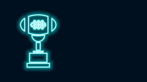 Gloeiende neon lijn Award cup en Amerikaanse voetbal pictogram geïsoleerd op zwarte achtergrond. Winnaar trofee symbool. Kampioenschap of wedstrijd trofee. 4K Video motion grafische animatie — Stockvideo