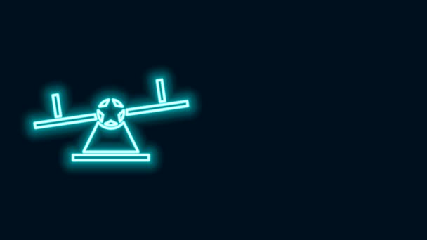 Ragyogó neon vonal Seesaw ikon elszigetelt fekete háttérrel. Teeter egyenlő tábla. Játszótér szimbólum. 4K Videó mozgás grafikus animáció — Stock videók