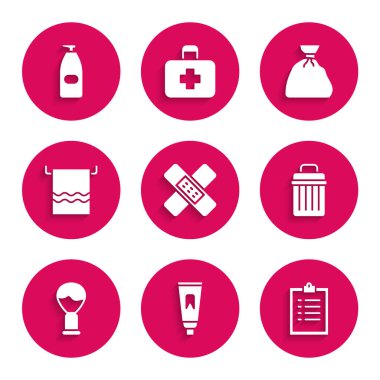 Çapraz bandaj pano diş macunu tüpünü çöp tenekesi tıraş havlusunu askı çöp poşetine ve şişe sıvı antibakteriyel sabun ikonuna koy. Vektör.