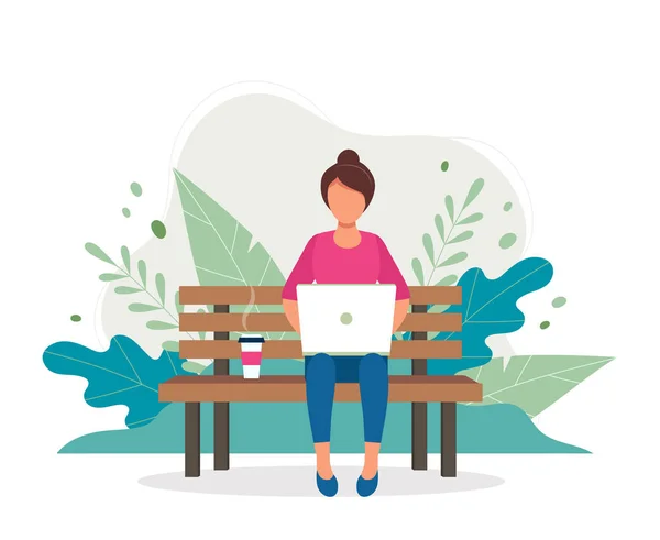 Mulher com laptop sentado no banco na natureza e folhas. Ilustração de conceito para freelance, trabalho, estudar, educação, trabalho em casa, estilo de vida saudável. Ilustração vetorial em estilo plano — Vetor de Stock