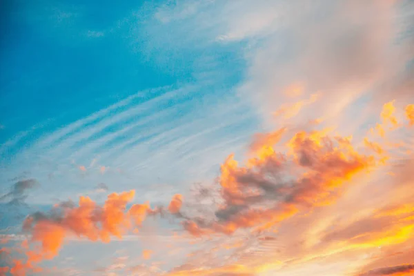 Increíble Puesta Sol Cielo Con Nubes Sol — Foto de Stock