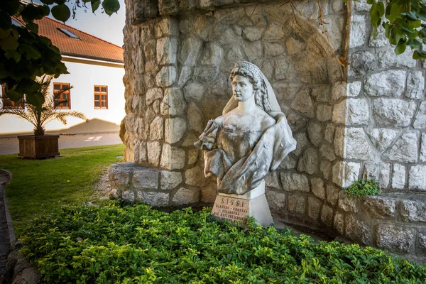 Busto Sissi Emperatriz Austria Hungría Parque Piestany Eslovaquia — Foto de Stock