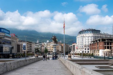 Kuzey Makedonya Cumhuriyeti'nin başkenti Üsküp'ün ana meydanı.