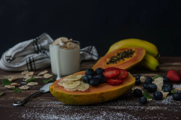 Some Fruits Dark Table — Stock Photo, Image