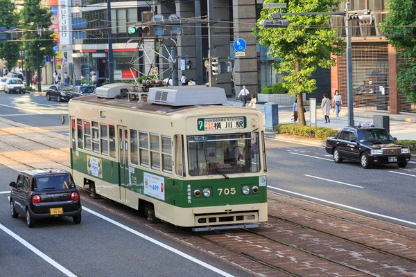 Augusti 2020 Hiroshima Japan Hiroshima Spårvagn Hiroden Kör Förbi Genom — Stockfoto