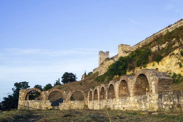 Belgrad'da eski kilise kalıntıları (Kalemegdan parkı)