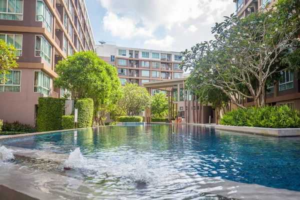 Modern condominium bina