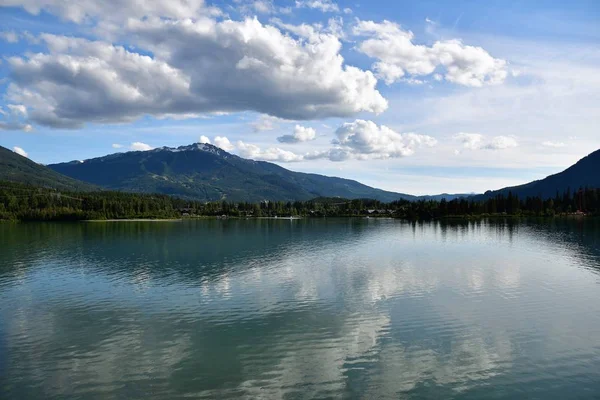 Yeşil Göl Manzarası Whistler Kanada — Stok fotoğraf