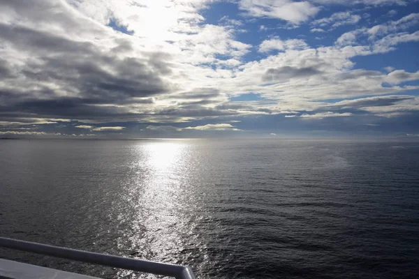 Вид Море Облачный Яркий День — стоковое фото