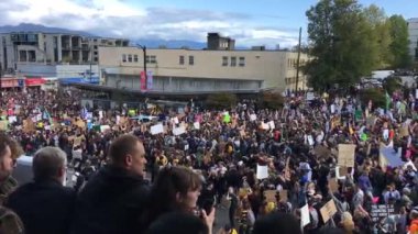 İklim Grevi. Vancouver Bc CanadsaEylül 27 th 2019 Cuma 13:00 Belediye