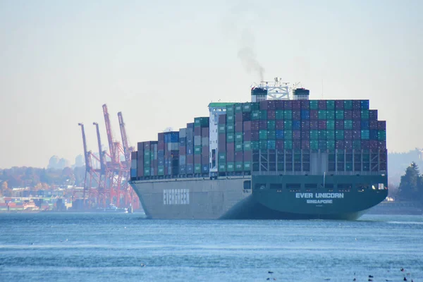 Ett Containerfartyg Som Transporterar Många Containrar Oktober 2017 — Stockfoto
